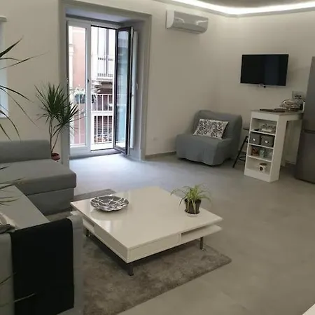 Teatro Massimo Bellini Nuovo2+3a/c Apartment